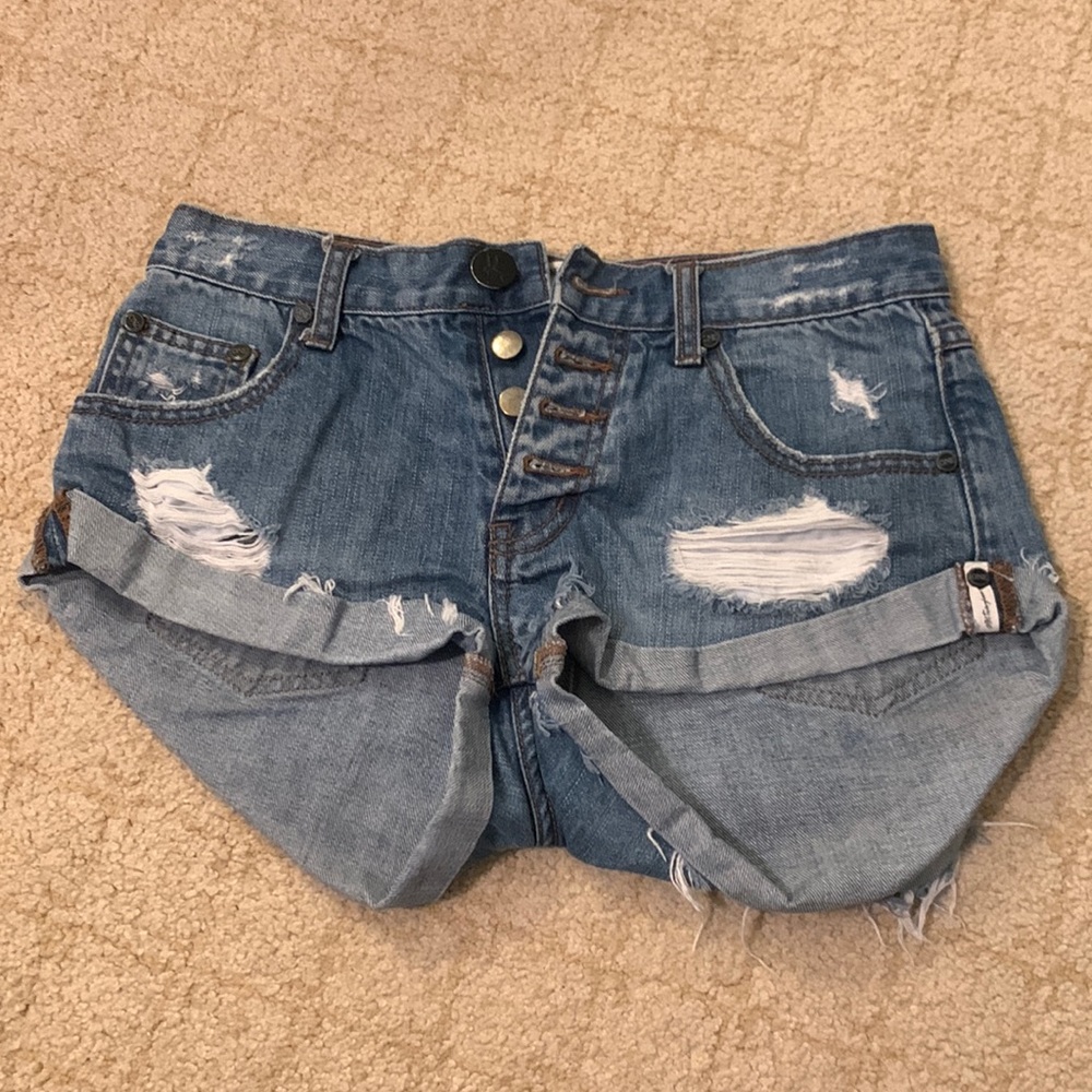 ONE TEASPOON size 24
